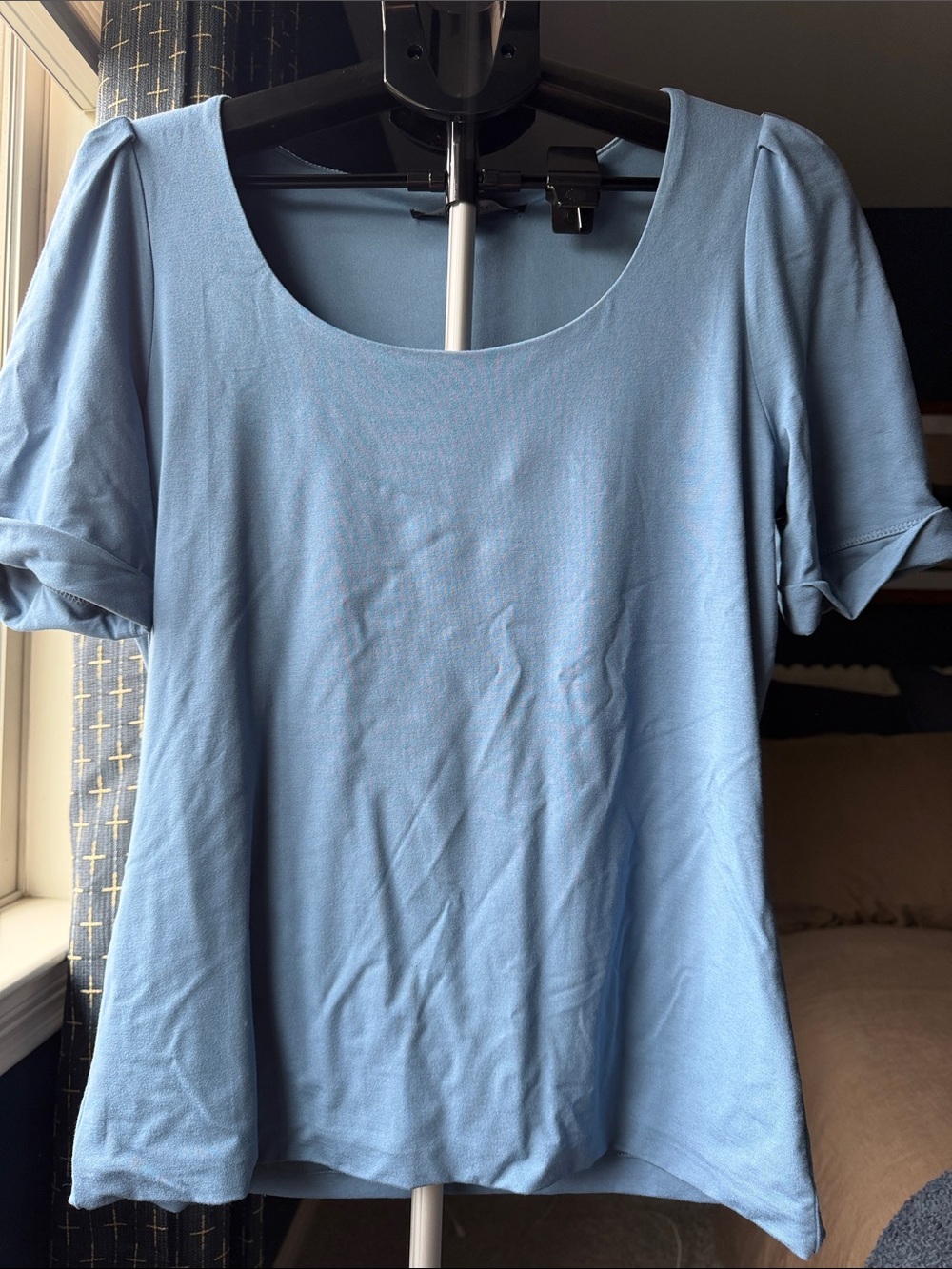Women’s WHBM Light Blue Scoop Neck Short Sleeve Top